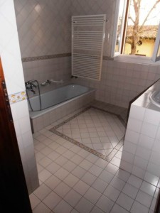 BAGNO CON VASCA