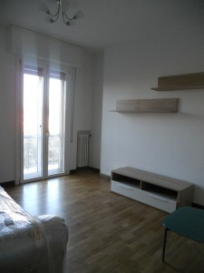 3 - soggiorno con balcone