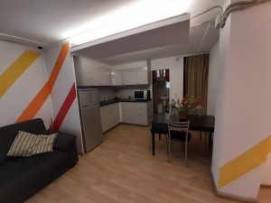 2 -SOGGIORNO CON CUCINA