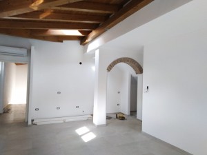 1-soggiorno con angolo cottura