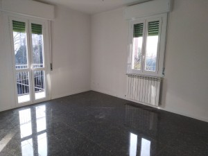 3-Soggiorno con balcone