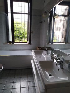6 -bagno con vasca