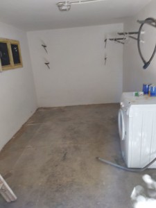 8- Garage
