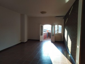7 - SOGGIORNO CON TERRAZZO