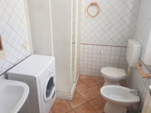 4 -bagno con doccia
