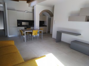 1- Soggiorno con angolo cottura