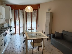 1 -soggiorno con angolo cottura