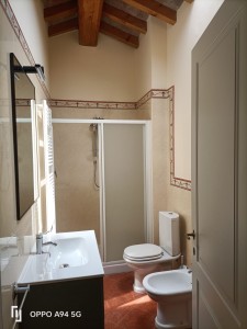 bagno con doccia