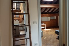 AA4346 – PIAZZA MATTEOTTI – appartamento mansardato