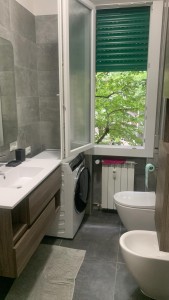 5 - bagno con lavatrice