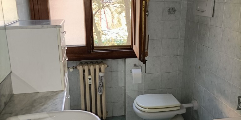 6 - bagno con doccia