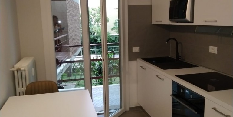 1 - Cucina con balconcino