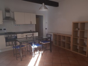 3- Soggiorno con angolo cottura