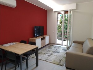 3 bis- Living con balcone