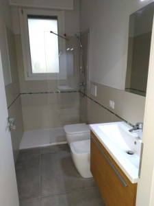 4 - Bagno con doccia