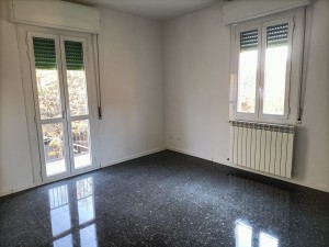 1-Soggiorno con balcone