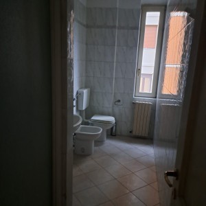 11- Bagno con doccia