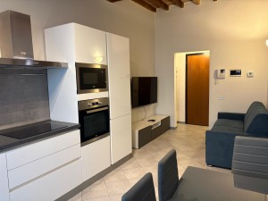 2 - ingresso su soggiorno
