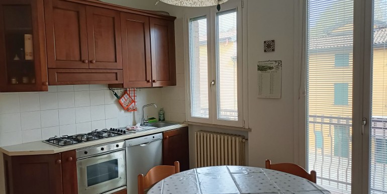 1 - Cucina abitabile con lavastoviglie