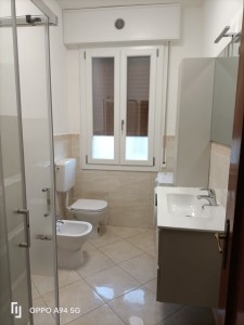 7 - Bagno con doccia