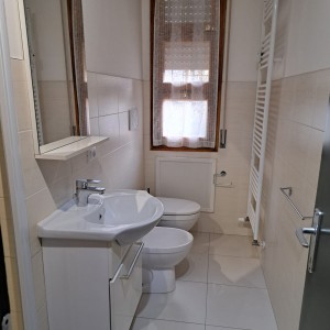 8 -BAGNO