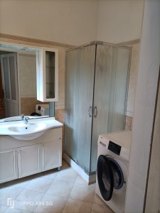 8 - bagno con doccia