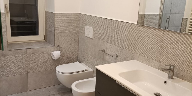 9 -BAGNO