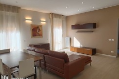 AA4439 – CENTRO STORICO – 2 CAMERE – ARREDATO