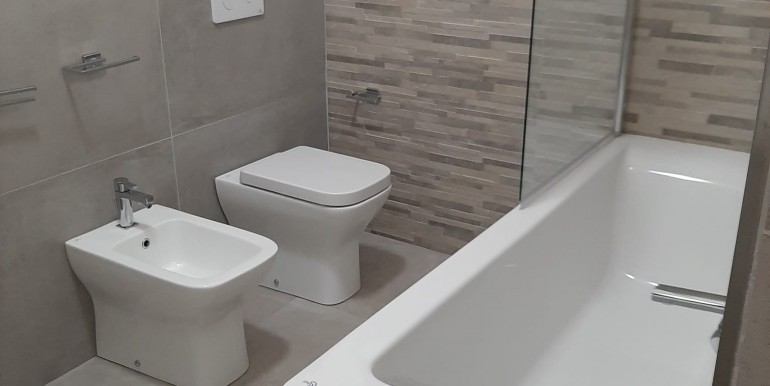 8- Bagno con vasca