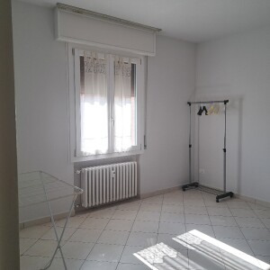 9 -CAMERA SECONDA