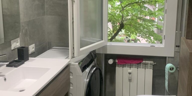 5 - bagno con lavatrice