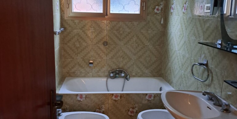 6-Bagno